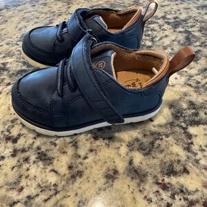 StrideRite Ethan Navy Blue Kids Shoes size 6